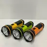 ไฟฉาย LED ขาเสียบชาร์จ/ปรับ 2 ระดับ รุ่น KM-8883 คละสี KAMISAFE รูปที่ 3