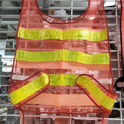 เสื้อกั๊กจราจร สะท้อนแสง 3 แถบ 