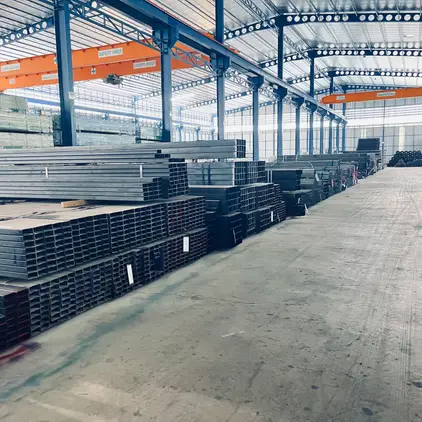 เหล็กกล่องกัลวาไนซ์ GI 3 x 1-1/2 นิ้ว หนา 1.8 มม. (17.2+-) มอก. พ่นแดง