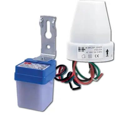 เซ็นเซอร์ 10A 220V เดย์ไลท์ HI-TEK