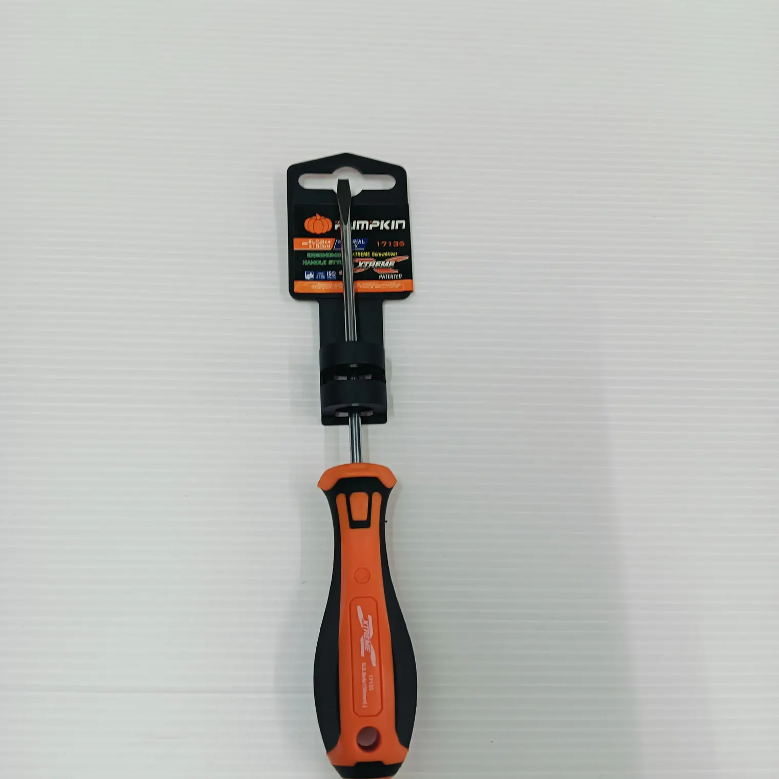 ไขควง ด้ามยาง รุ่น XTREME SL0.6x4x100mm(-) PUMPKIN