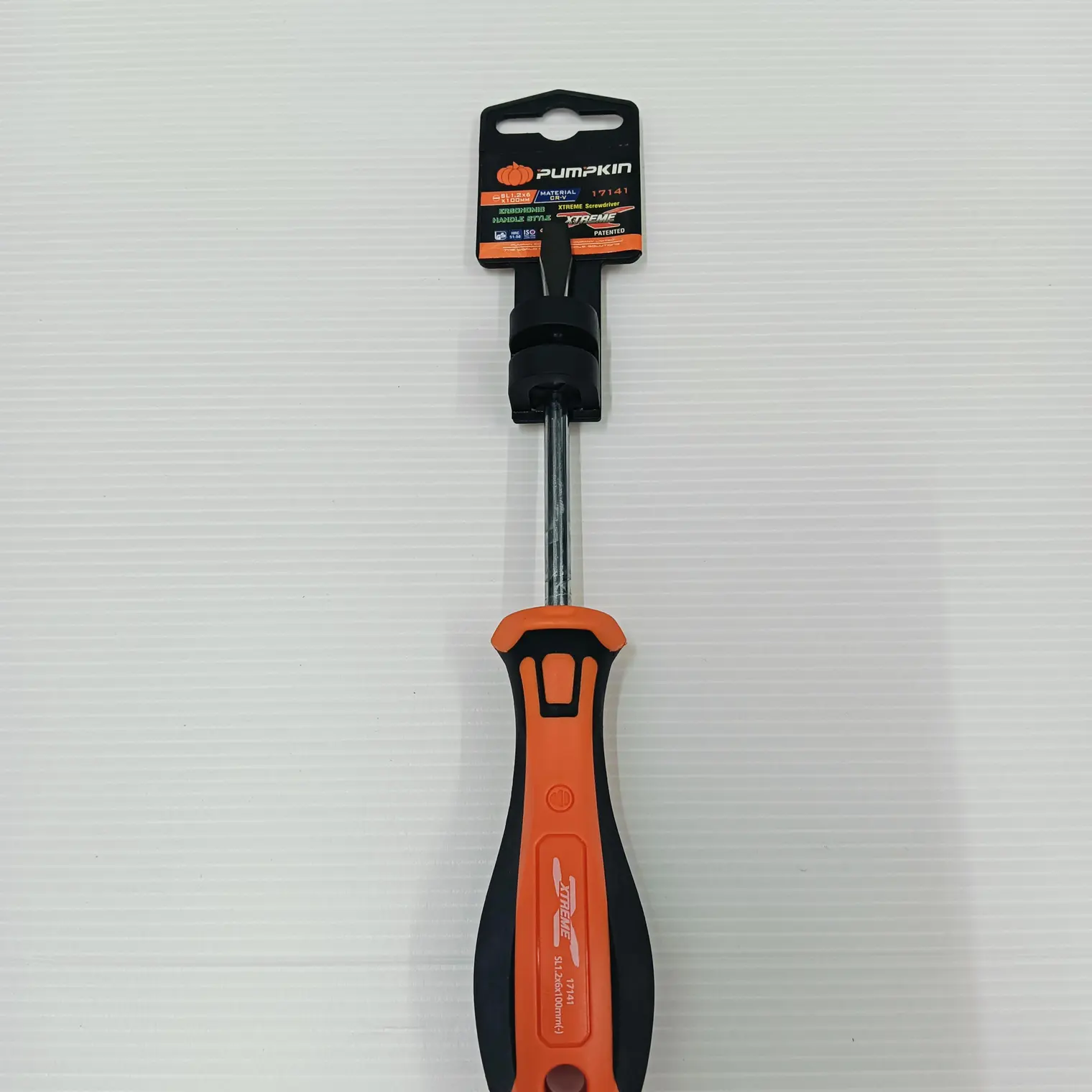 ไขควง ด้ามยาง รุ่น XTREME SL1.0x6x100mm(-) PUMPKIN