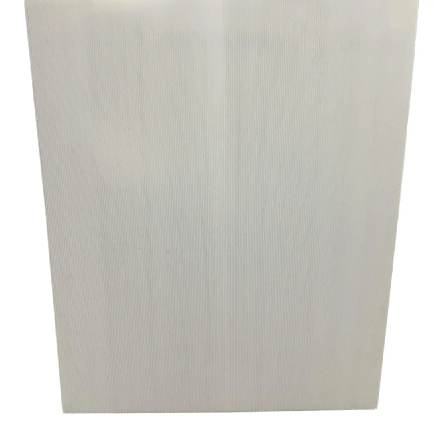 แผ่นฟิวเจอร์บอร์ด 65 x 80 ซม. 3มิล สีขาว