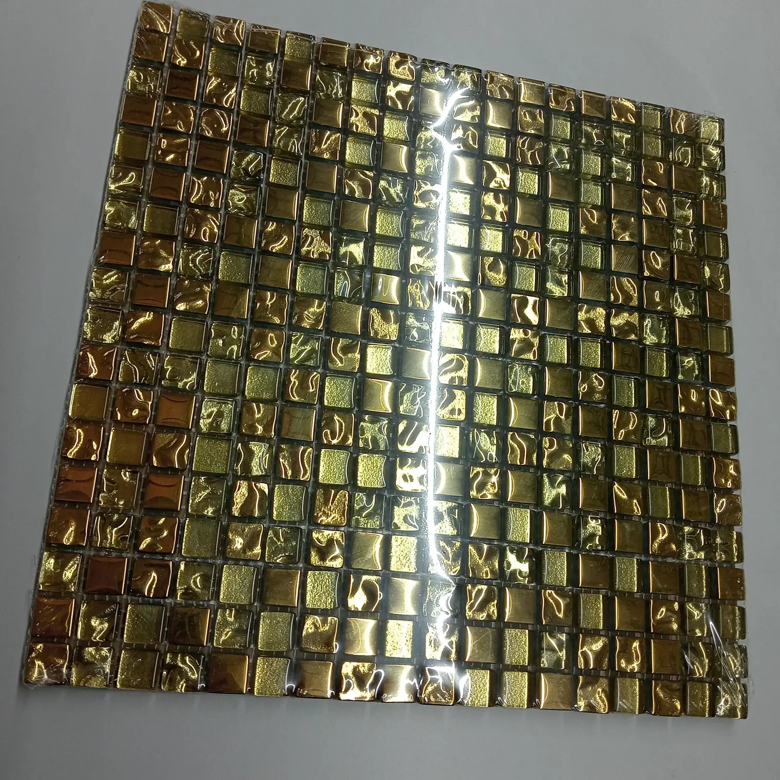 โมเสคแก้ว BONANZA GOLD 30 x 30 ซม. CO-35BO IMEX