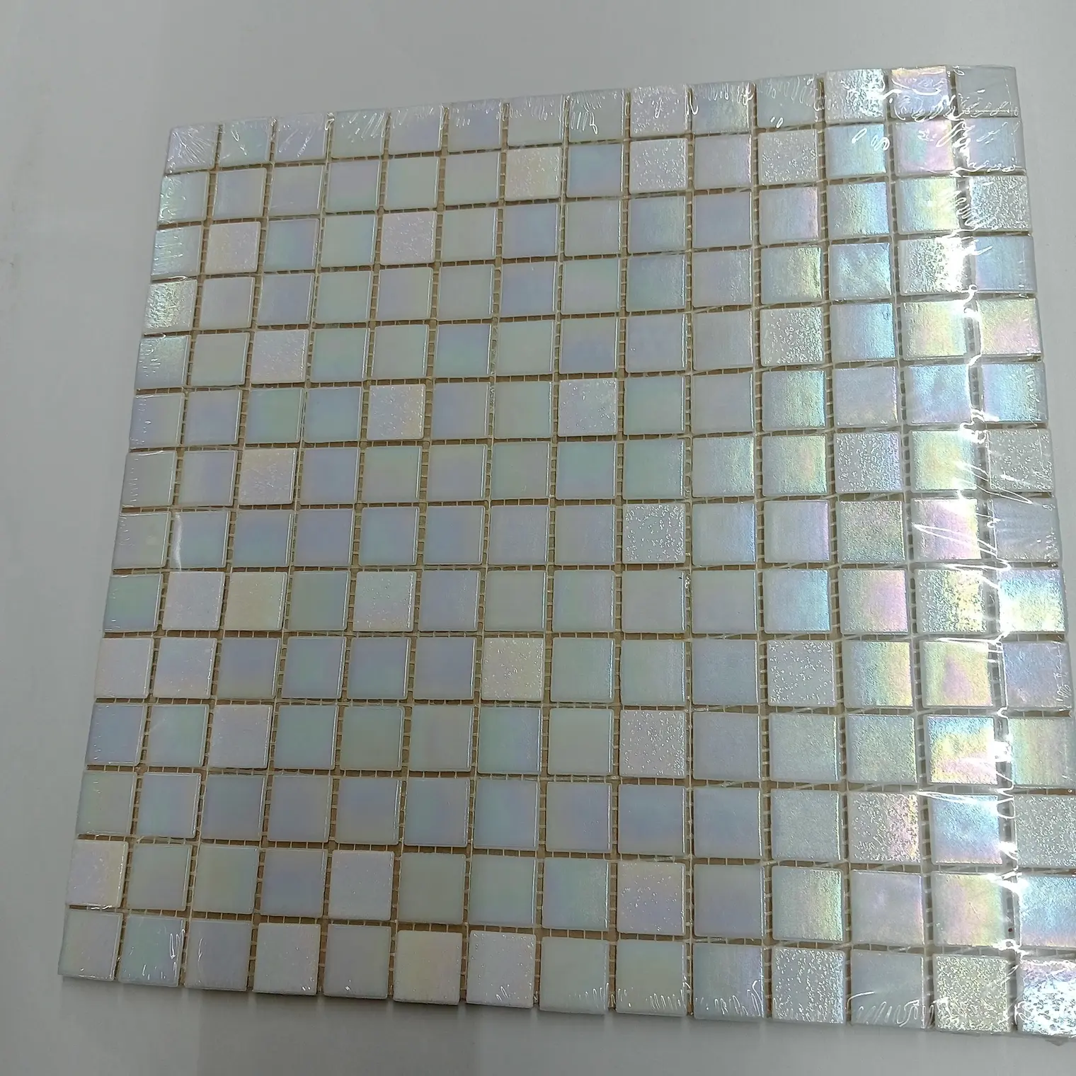 โมเสคแก้ว QUADRO LUSTER WHITE 30 x 30 ซม. VT-27QD IMEX