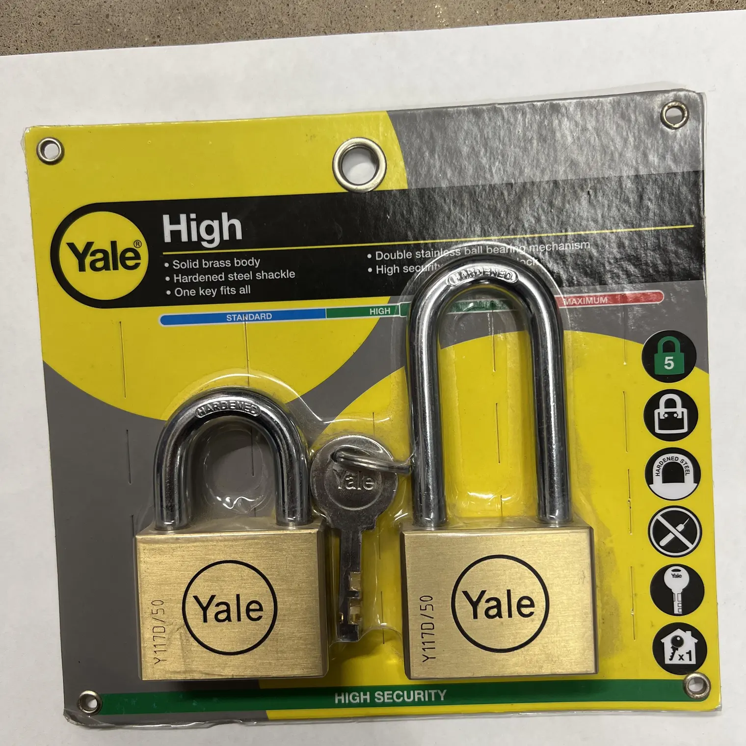 กุญแจคล้อง ห่วงสั้น 1 ยาว 1 แพ็ค2 KA2/BD50 YALE