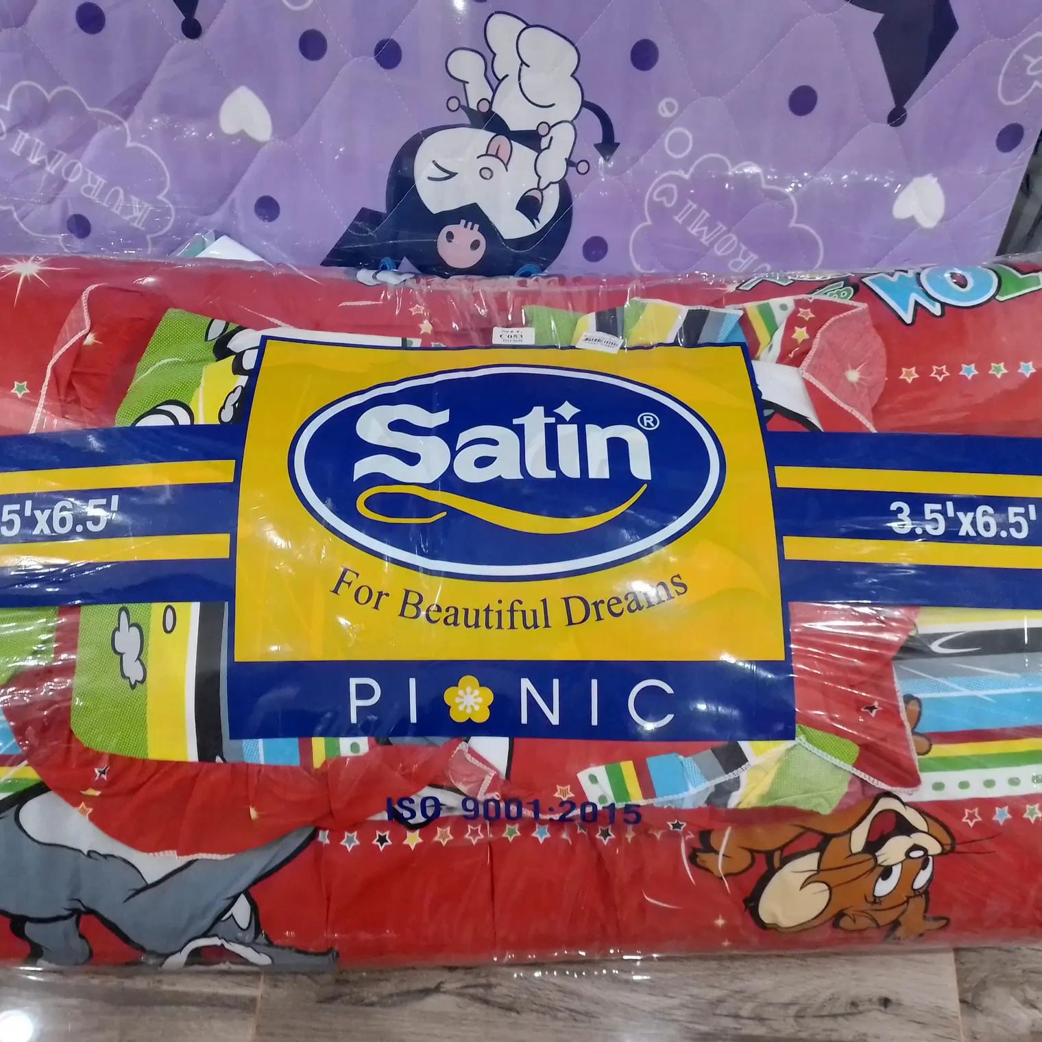 ที่นอนปิคนิค ลายการ์ตูน 3.5 ฟุต C053 สีแดง/เหลือง SATIN PLUS