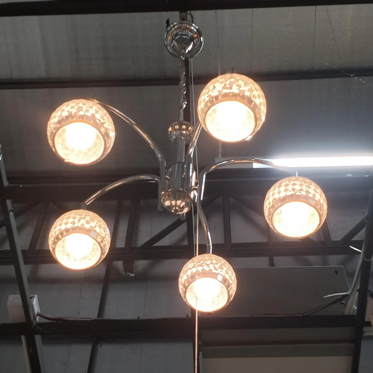 โคมไฟห้อยเพดาน ขั้ว E27 5 ช่อ รุ่น MILAN COLLECTION HI-TEK