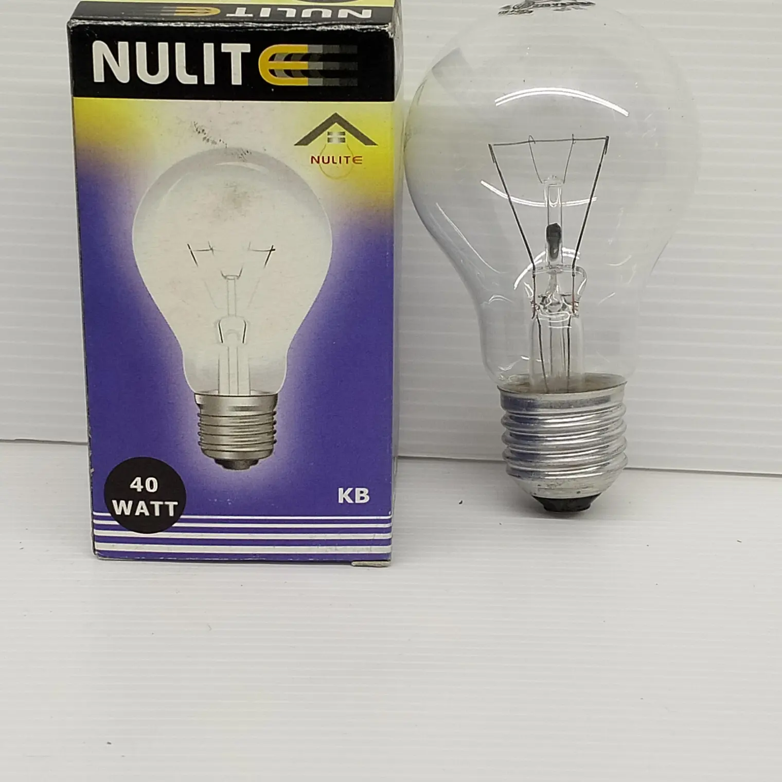 หลอดไฟ เกลียว 40W NULIT
