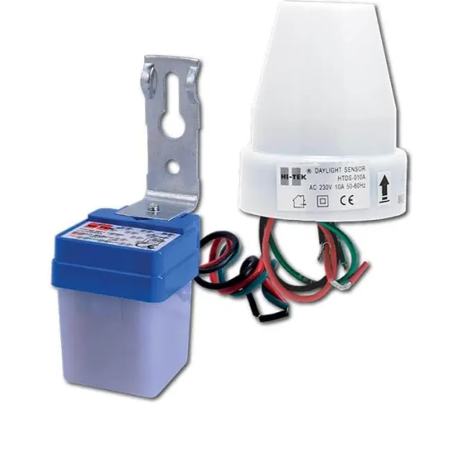 เซ็นเซอร์ 10A 220V เดย์ไลท์ HI-TEK
